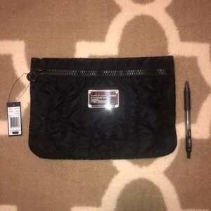 Makeup/cosmetic pouch